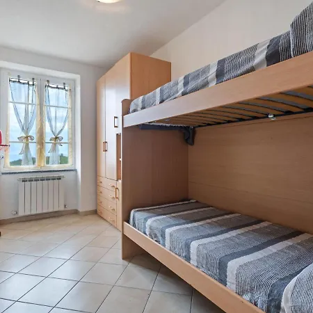 Feriehus Simplistic Holiday In With Garden